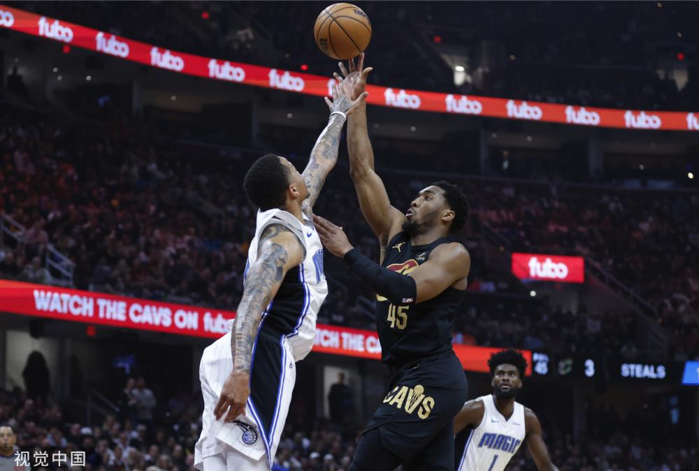 密集防守的 密集防守的